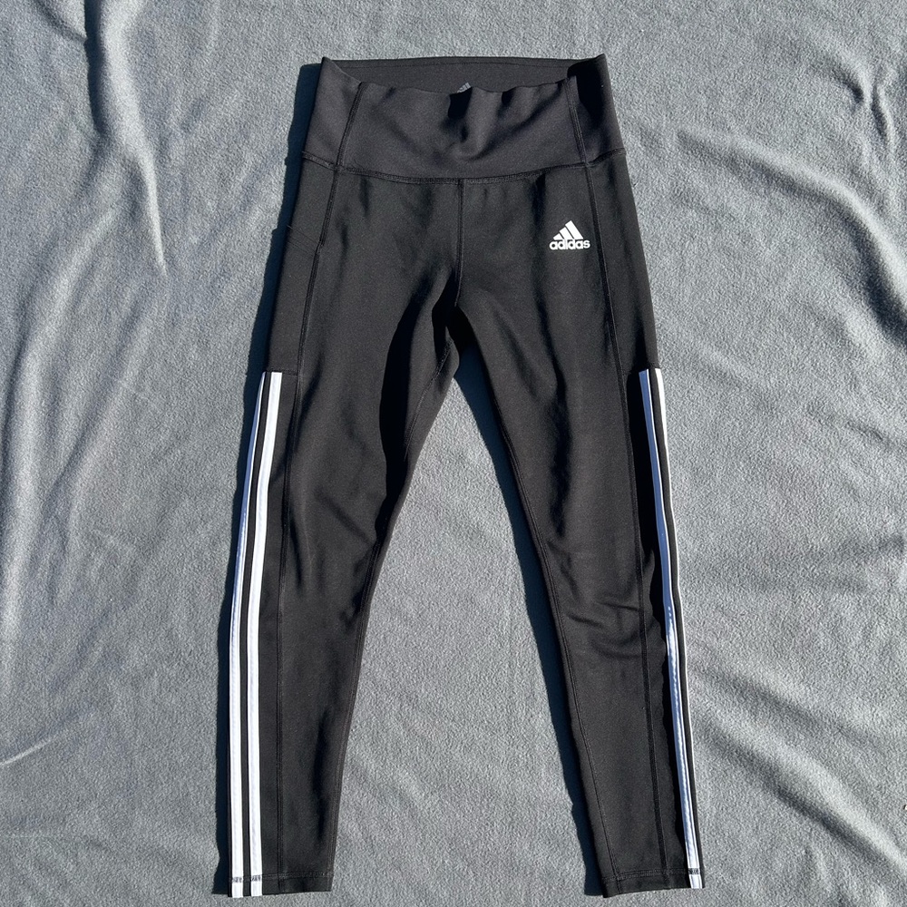 Adidas Leggings in Black with White Stripes and a Pocket